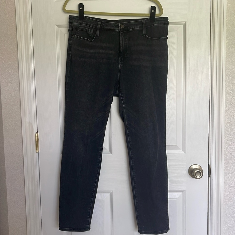 Athleta Sculptek denim stretch jeans